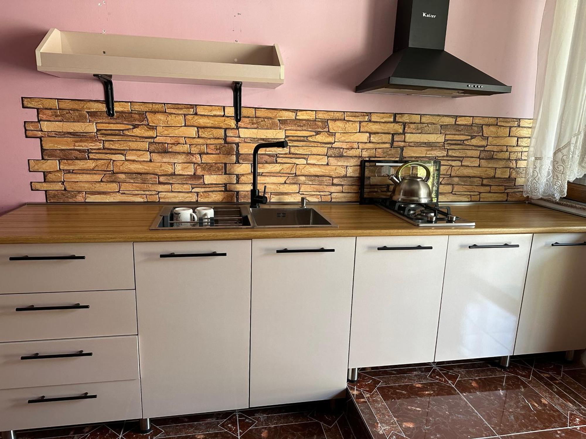 Guest House Nana Borjomi Ngoại thất bức ảnh